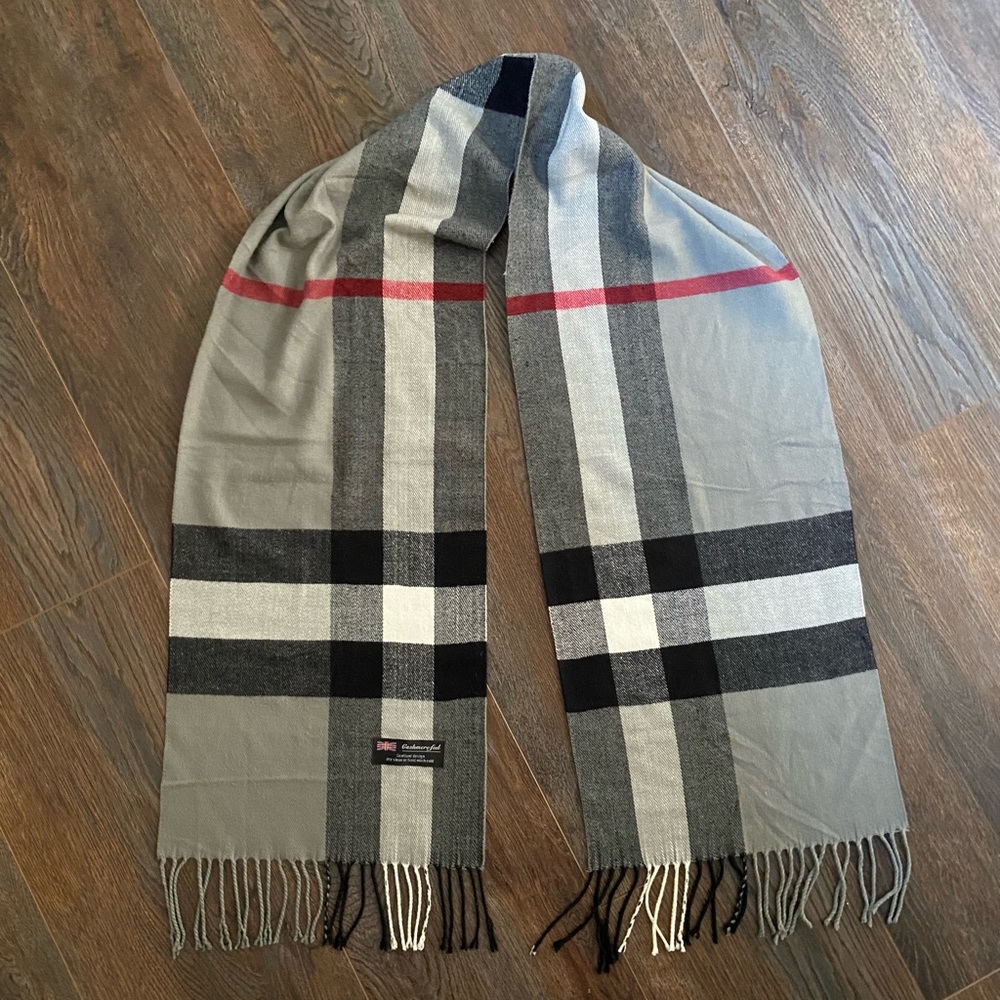 Gray, black plaid Scotland design cashmere scarf